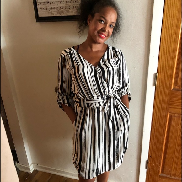 Dresses & Skirts - Dress size small